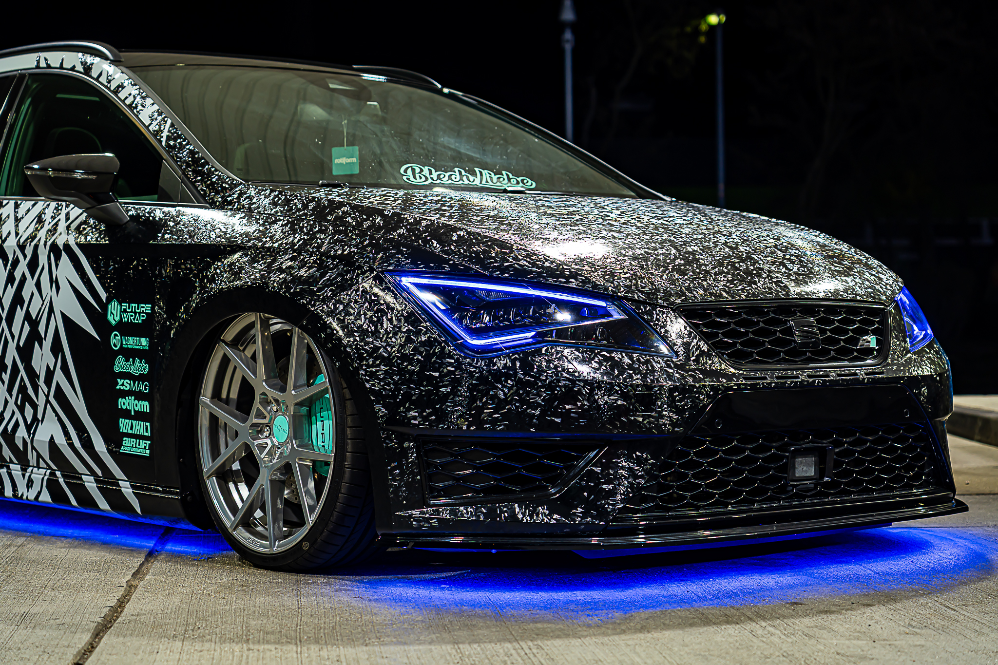 Forged Carbon Blacksilver Matte