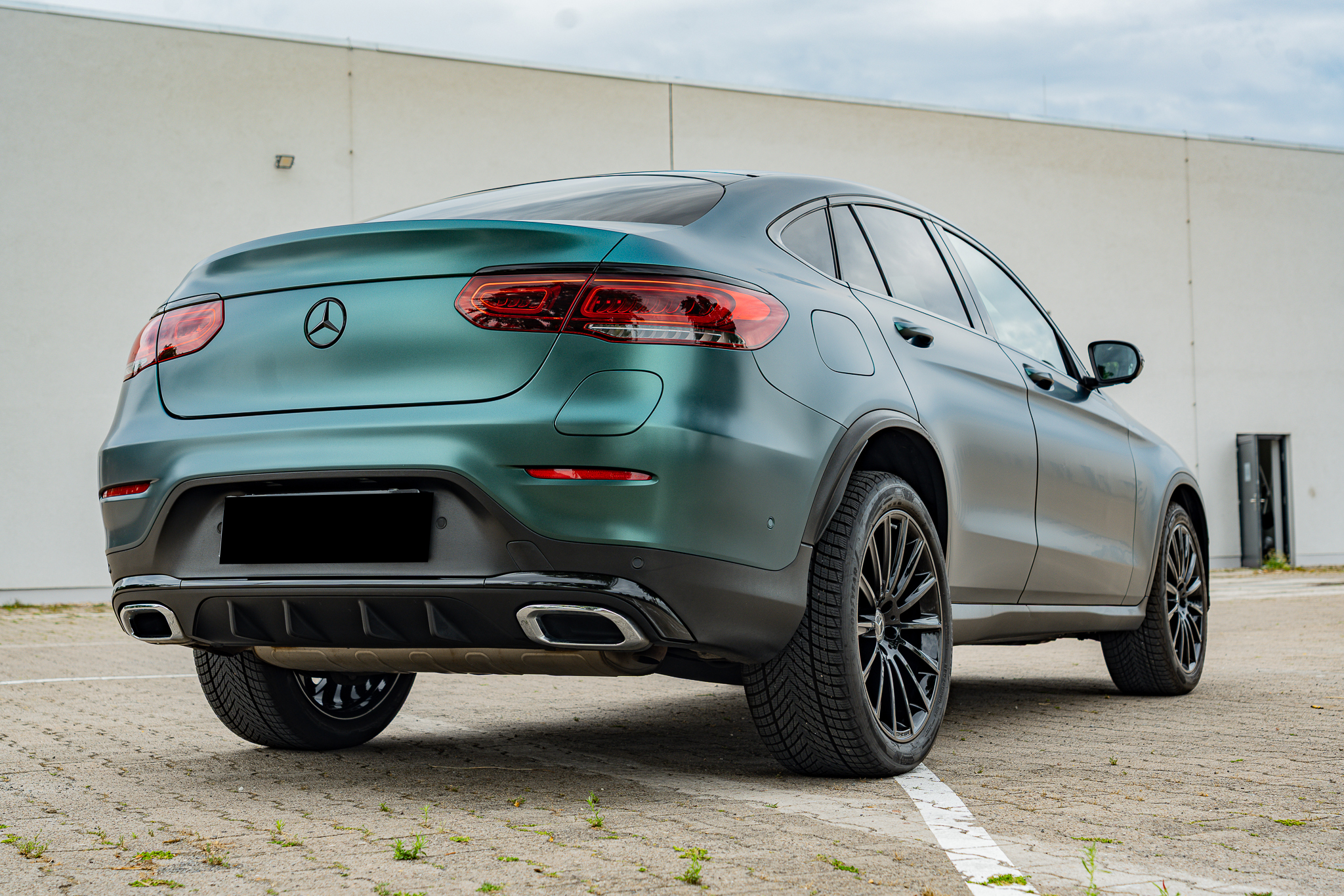 Matte Black Green Metallic