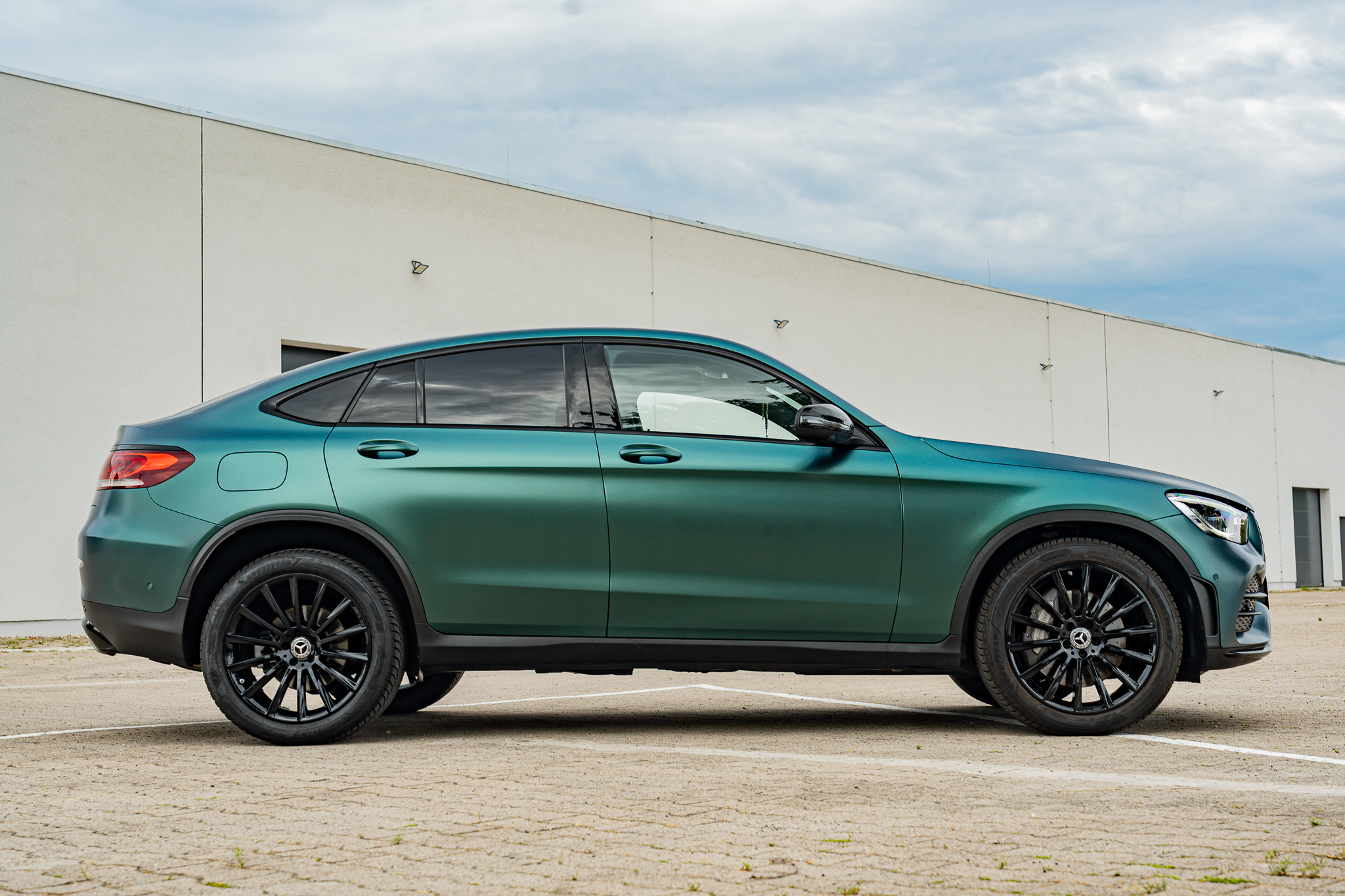 Matte Black Green Metallic