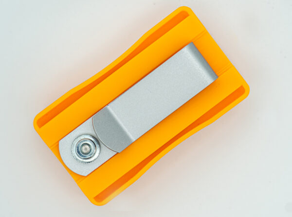Klingensammler mit Gürtelclip