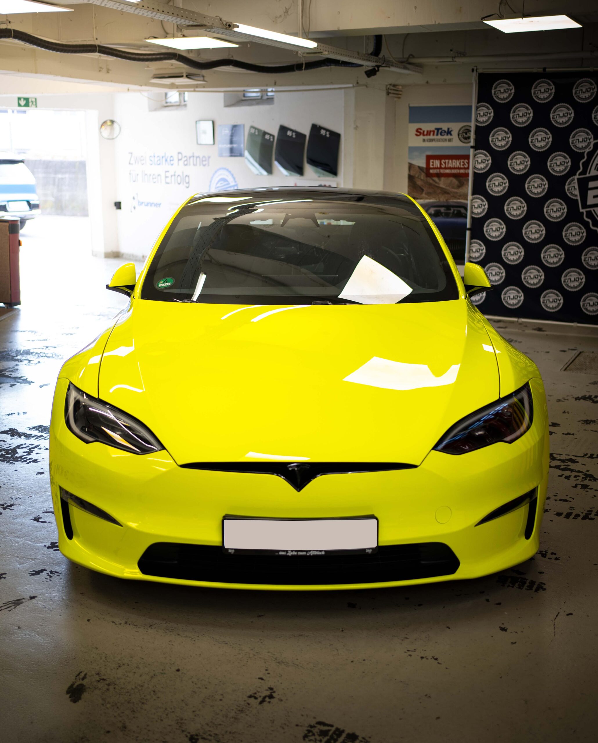 Gloss Acid Green