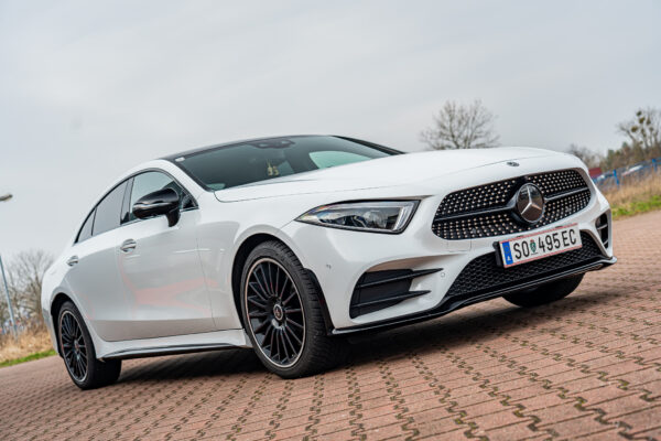 Gloss Magic Diamond White