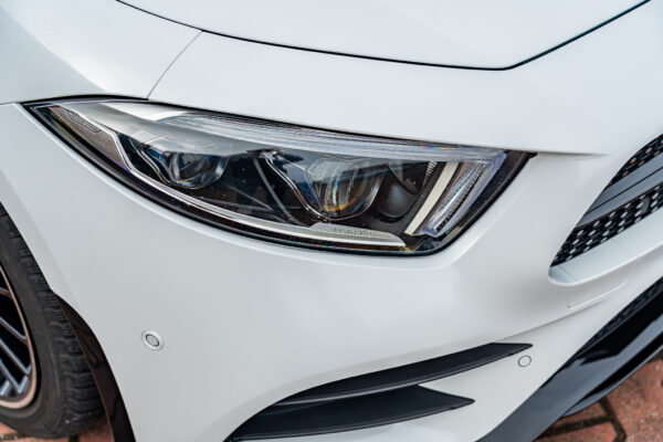 Gloss Magic Diamond White