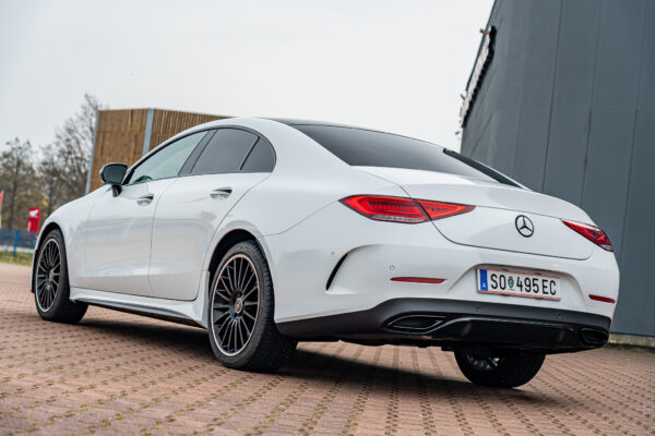 Gloss Magic Diamond White