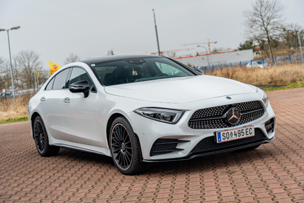 Gloss Magic Diamond White